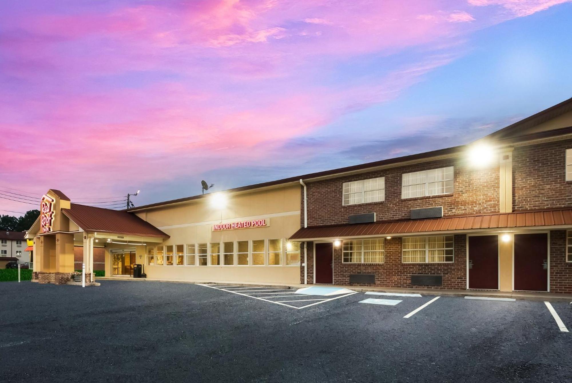 Motel Red Roof - Lookout Mountain 3*
