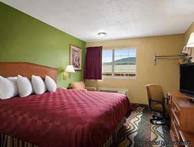 Red Roof - Lookout Mountain Motel