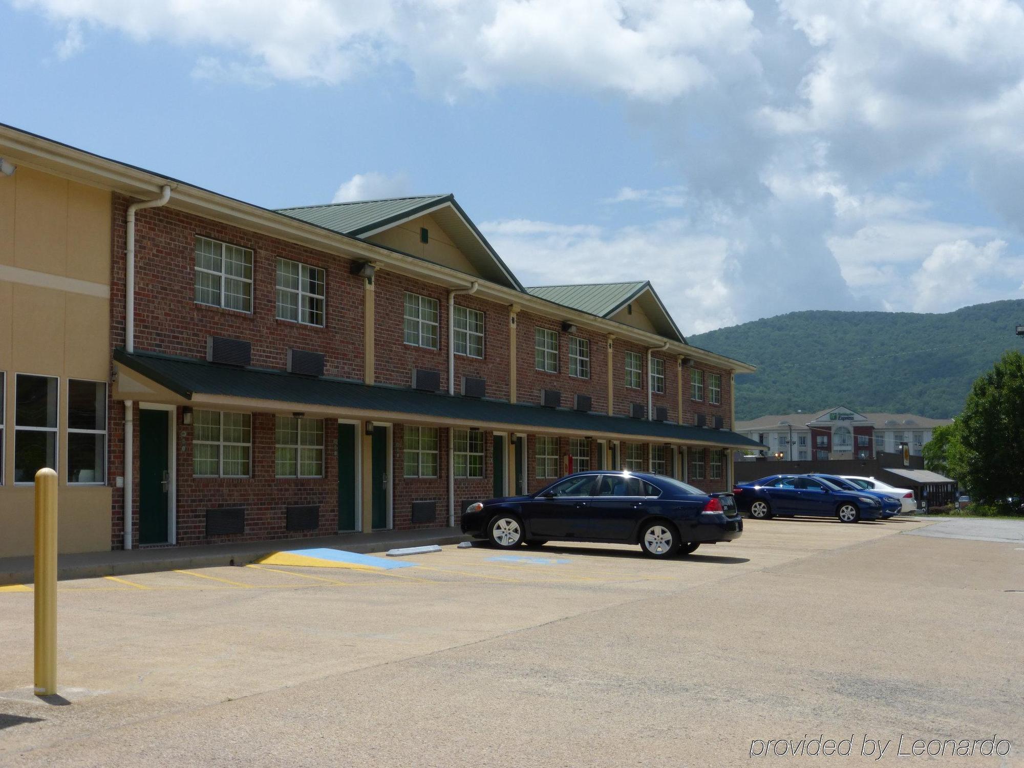 Red Roof - Lookout Mountain Motel